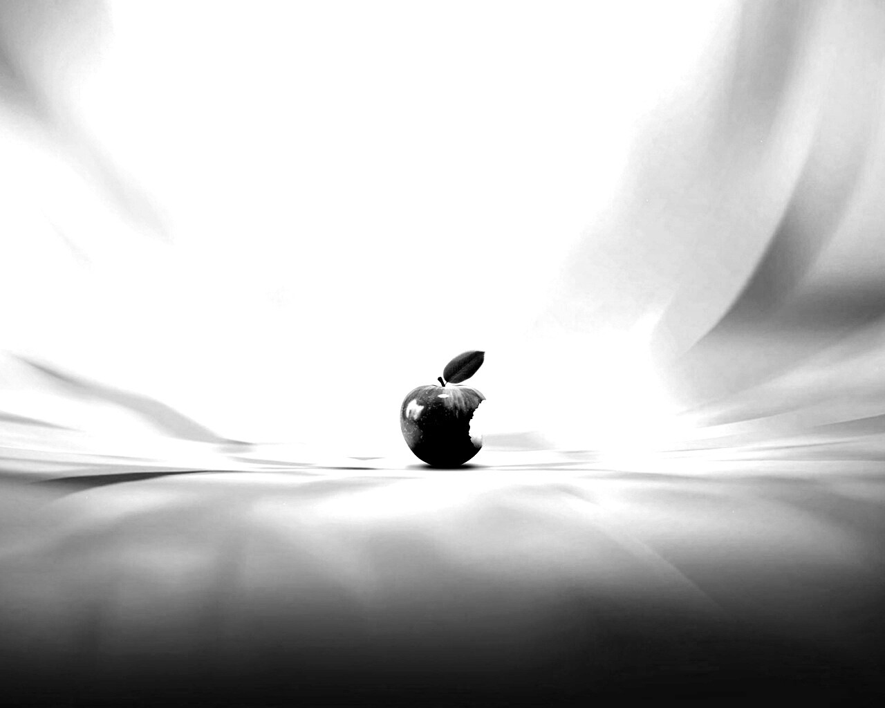 Фиолетовое яблоко обои