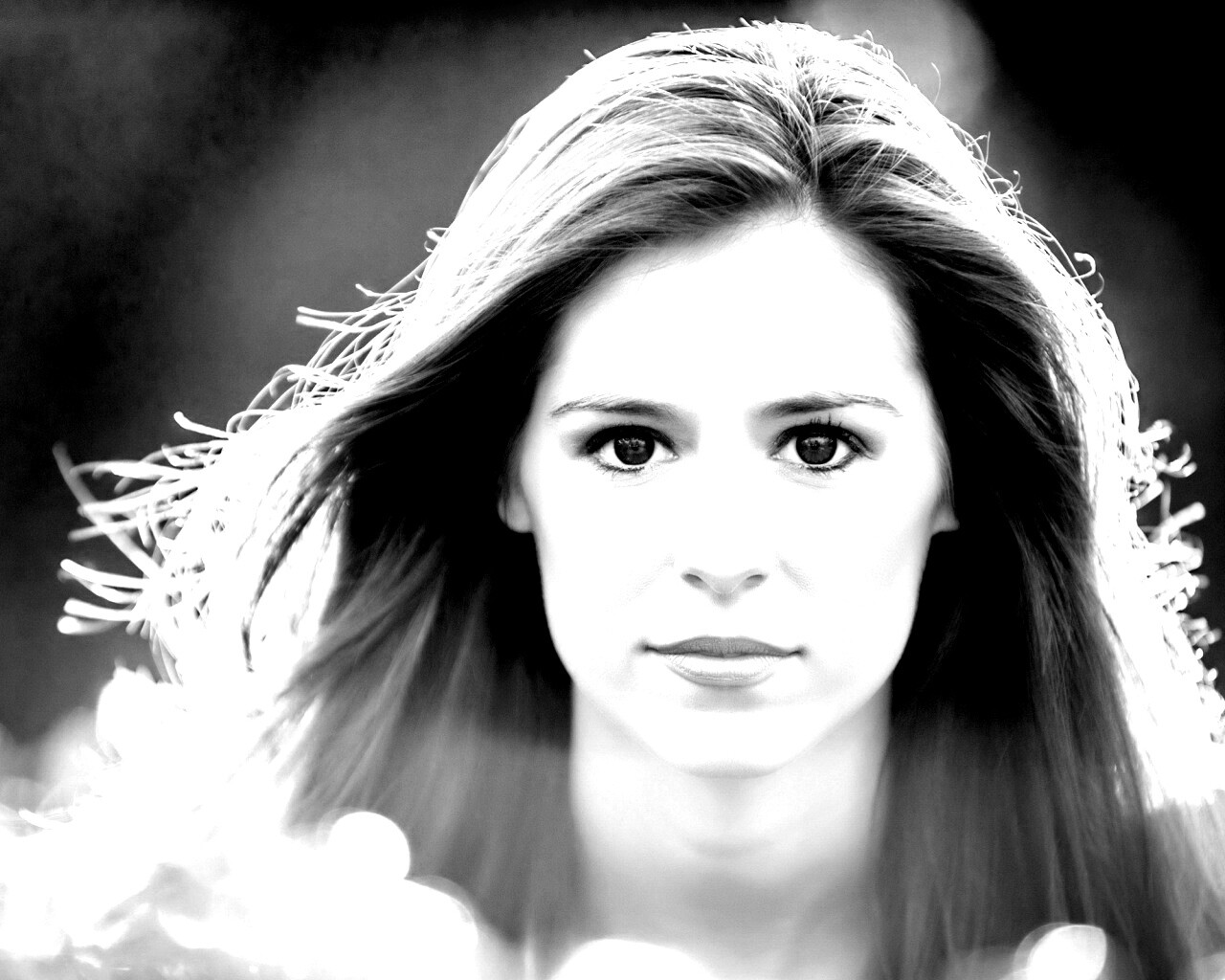 Девушка с голубыми глазами обои