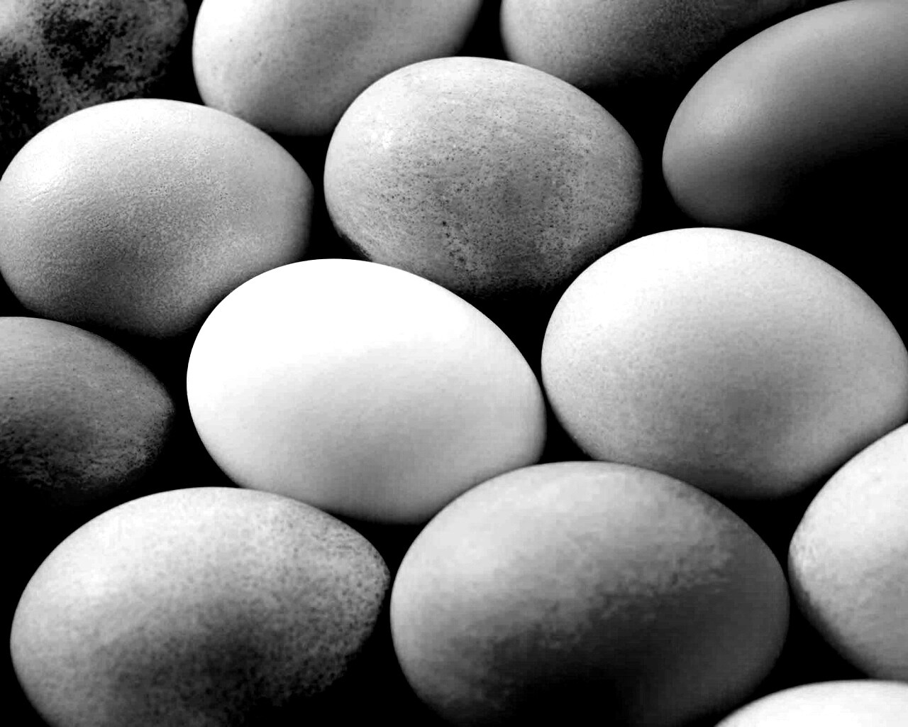 Яркие пасхальные яйца обои