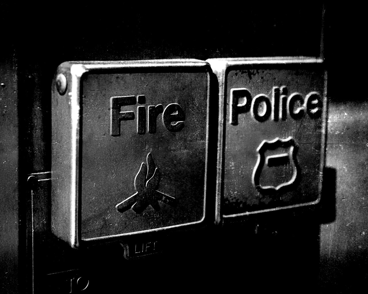 "Экстренные" кнопки обои