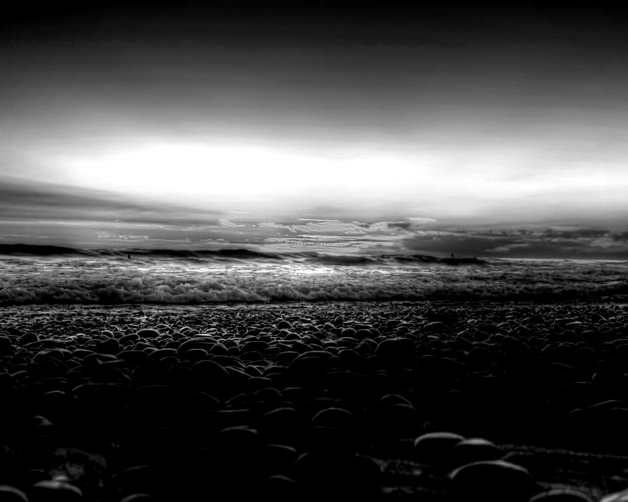 Каменистый пляж обои