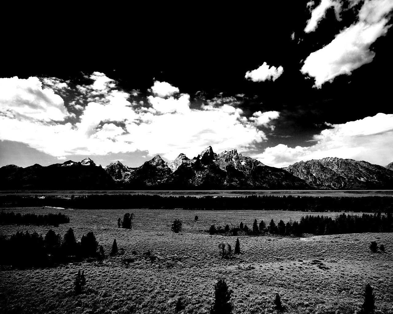 Степь и горы обои