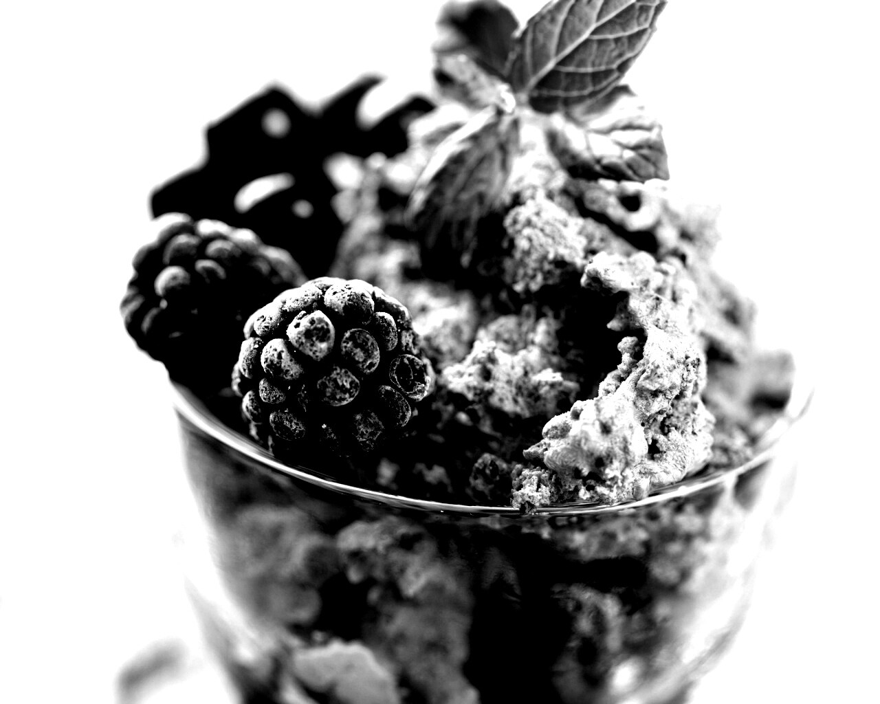 Ягодное мороженное обои