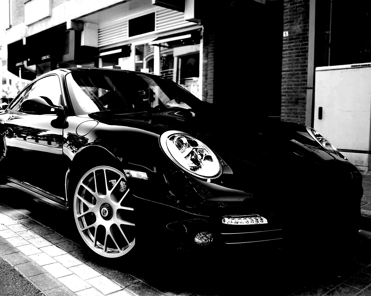 Чёрно-белое фото Porsche обои