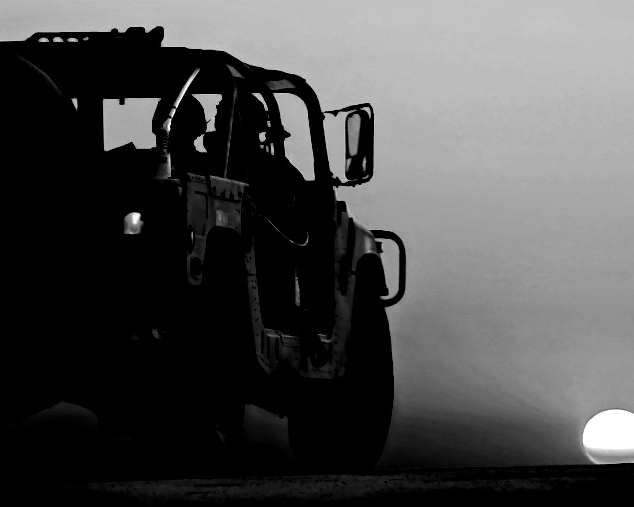 Военный Hammer обои