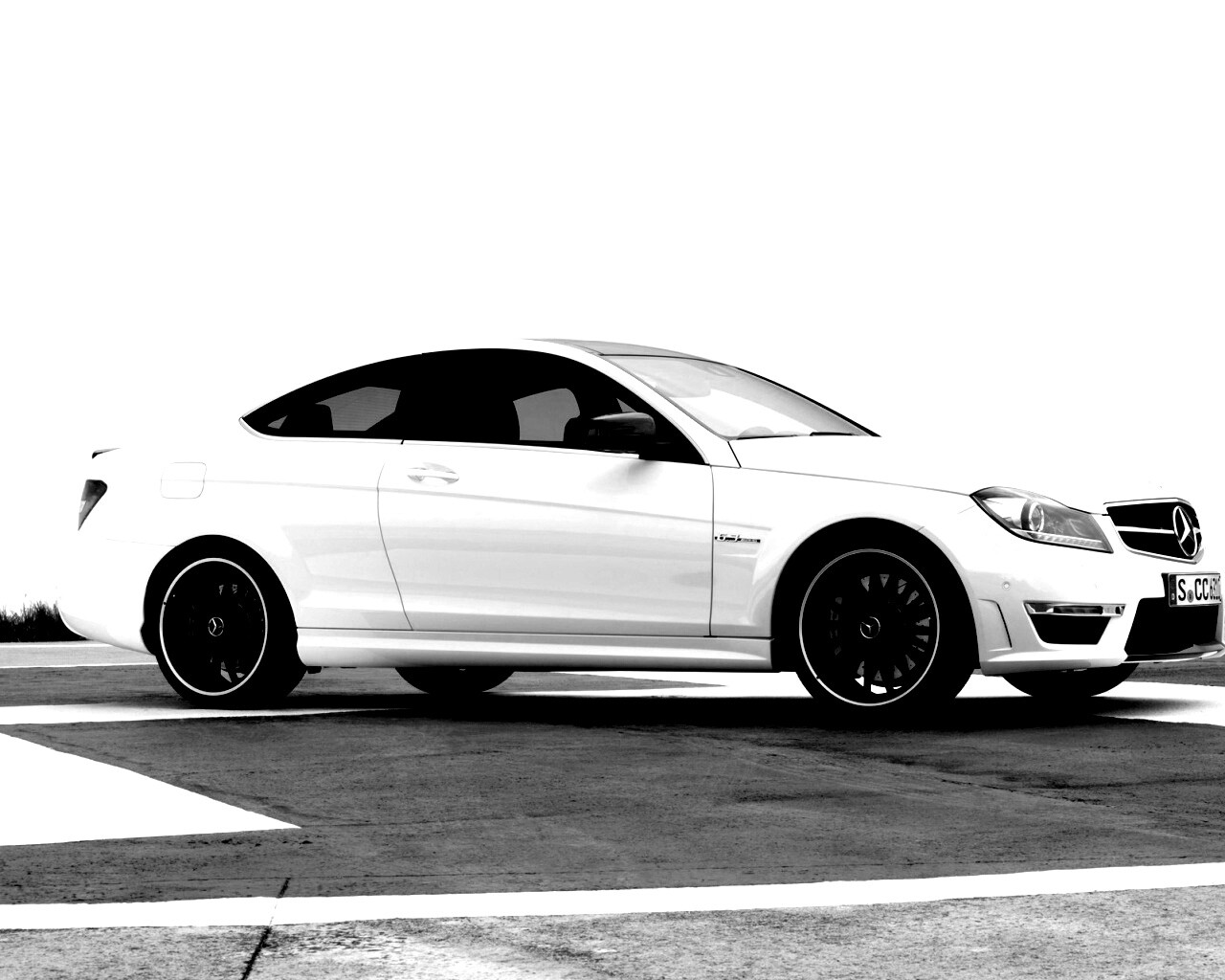 Mecedes C63 обои