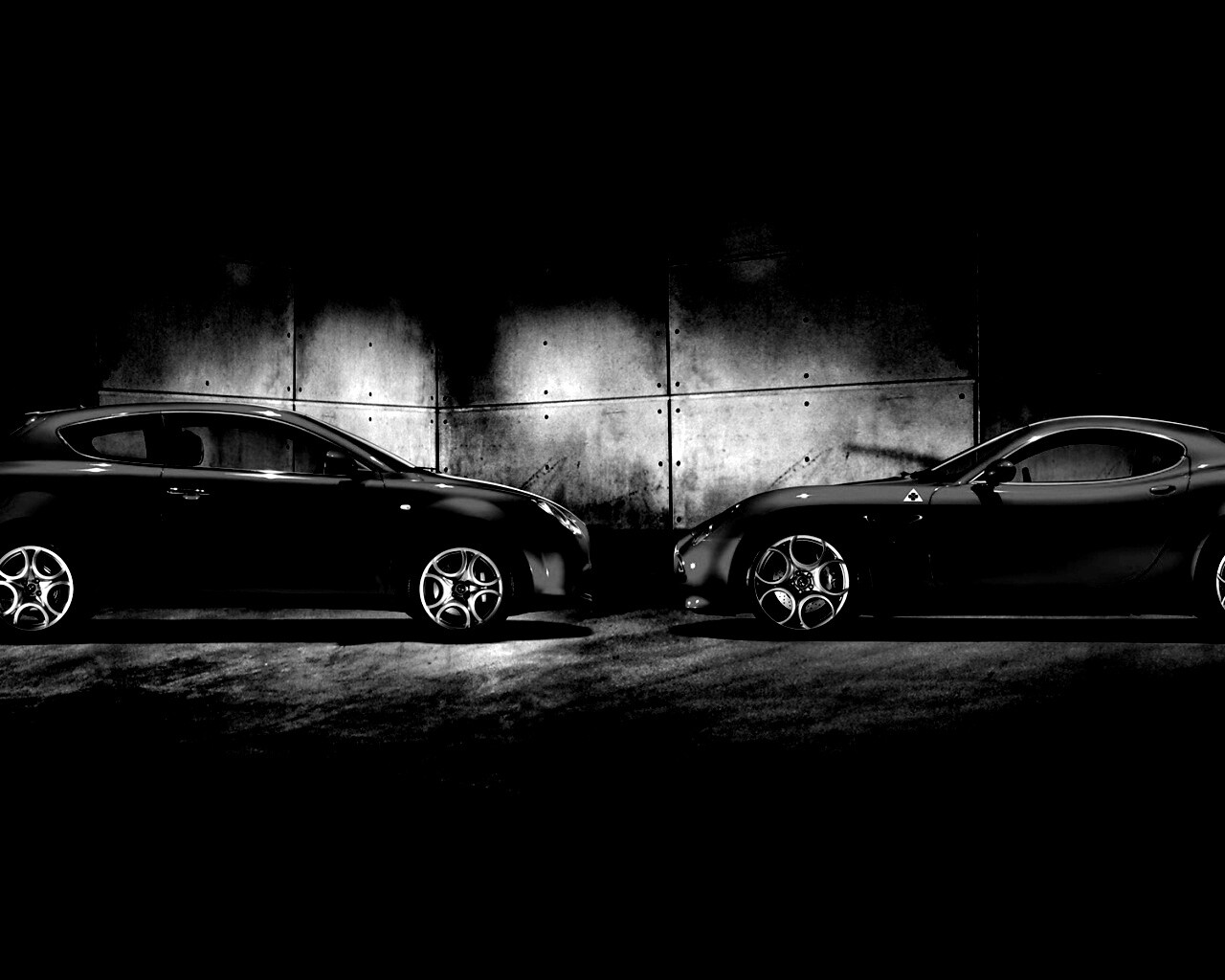 Два альфа ромео с разными кузовами обои