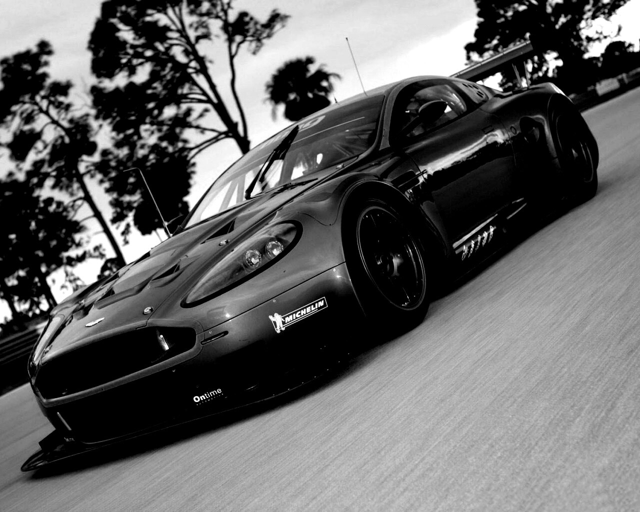 Aston Martin обои