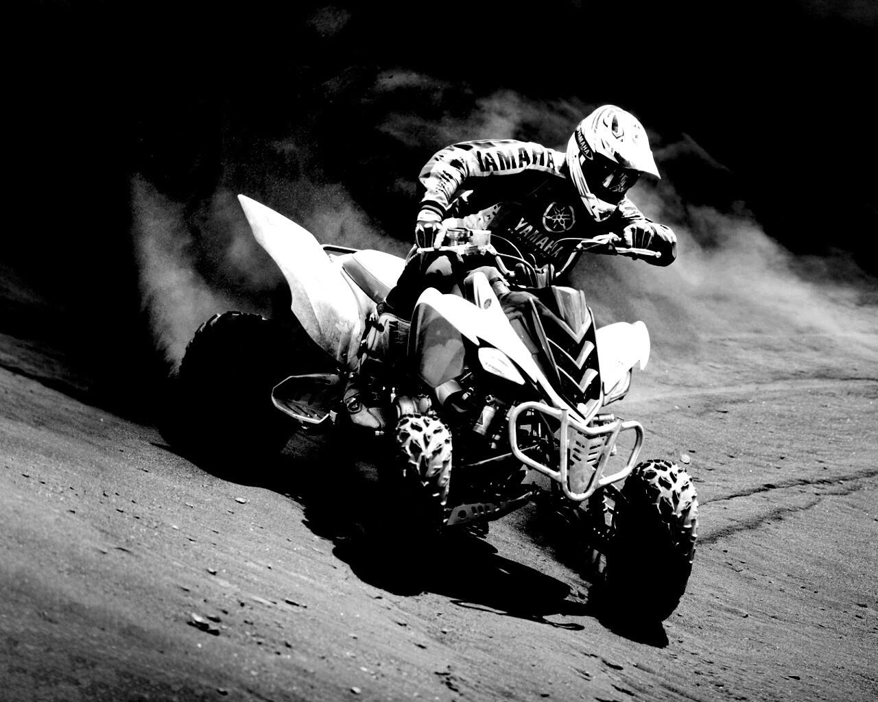 Спортсмен на квадроцикле обои