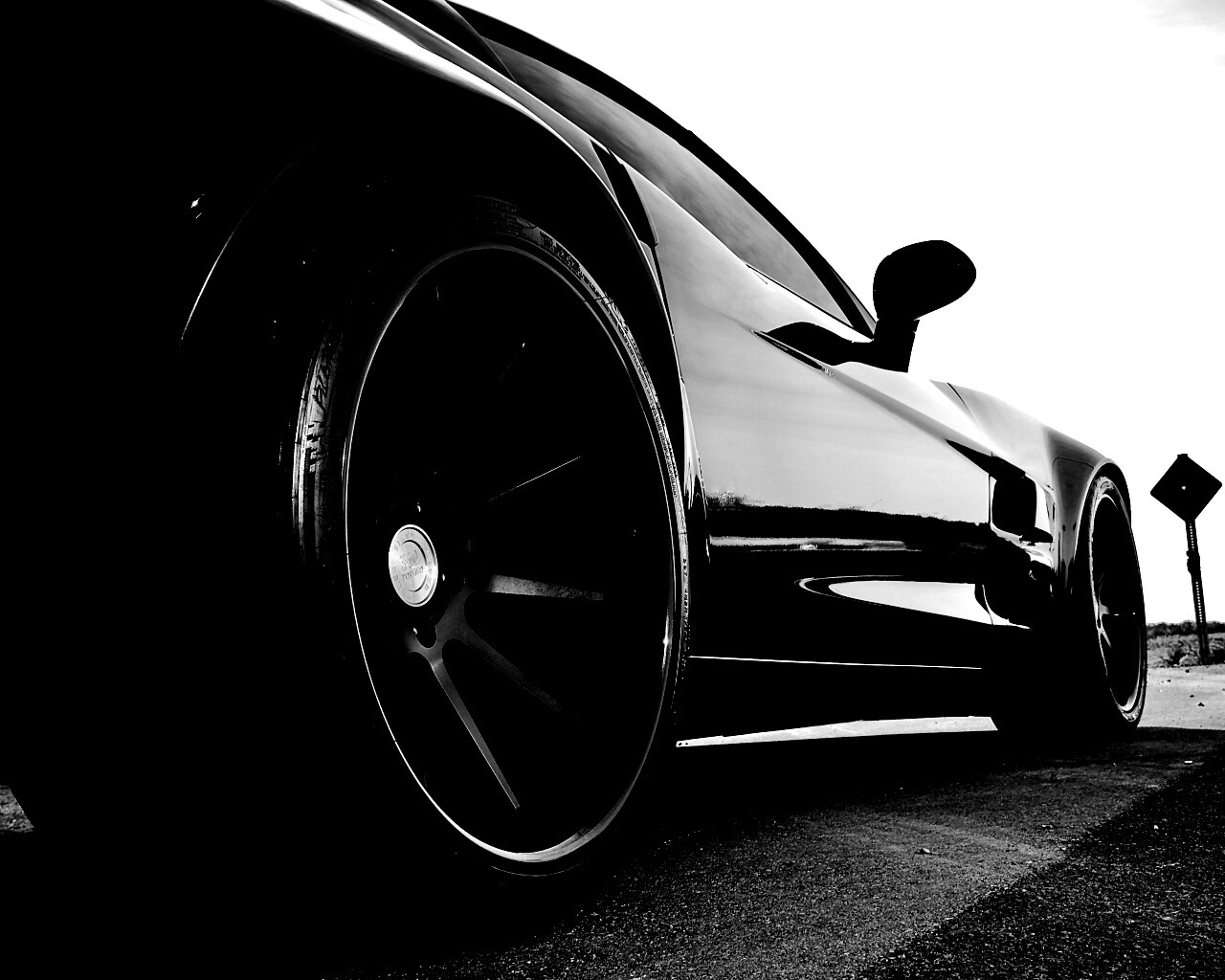 Чёрный концепт обои