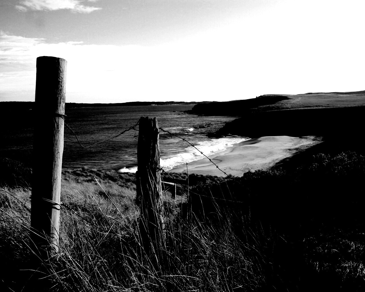 Пляж на озере обои