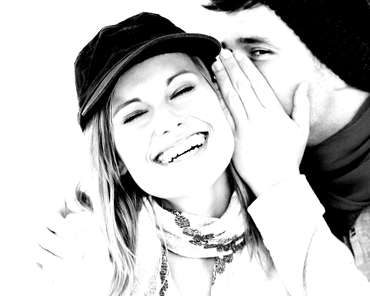 Шутка на ушко обои