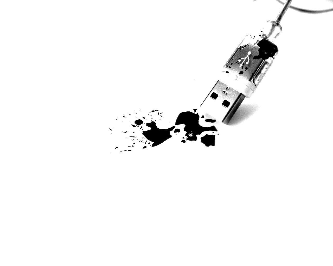 Кровавый usb обои