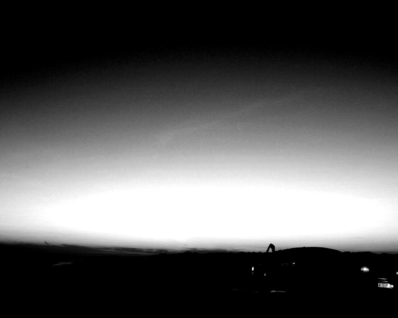 Авто на фоне заката обои