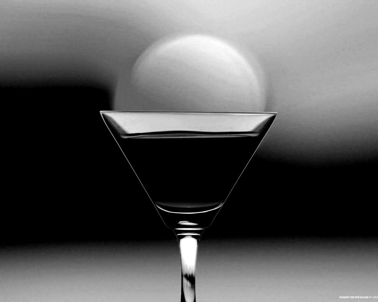 Солнце в бокале обои