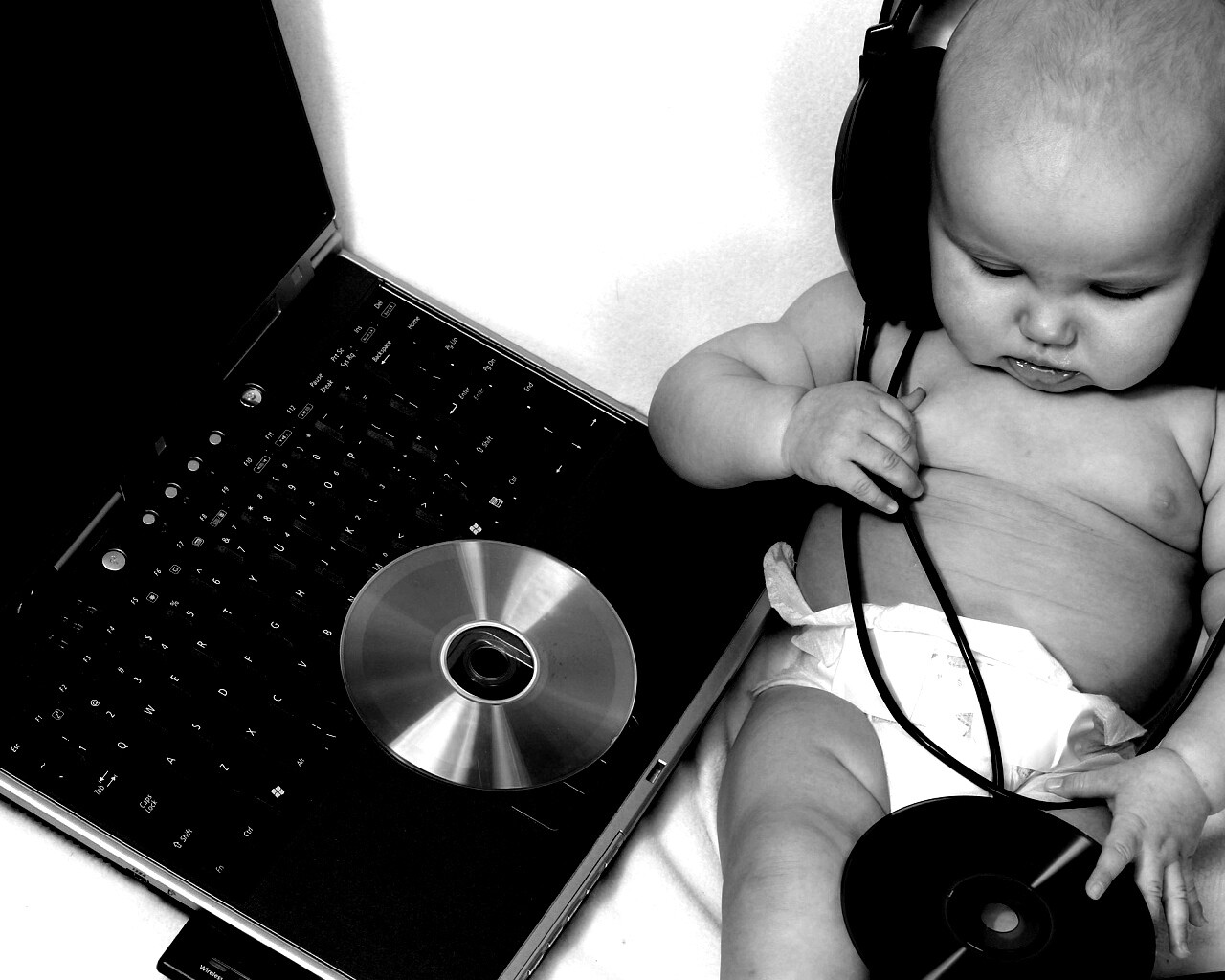 Маленький диск жокей обои