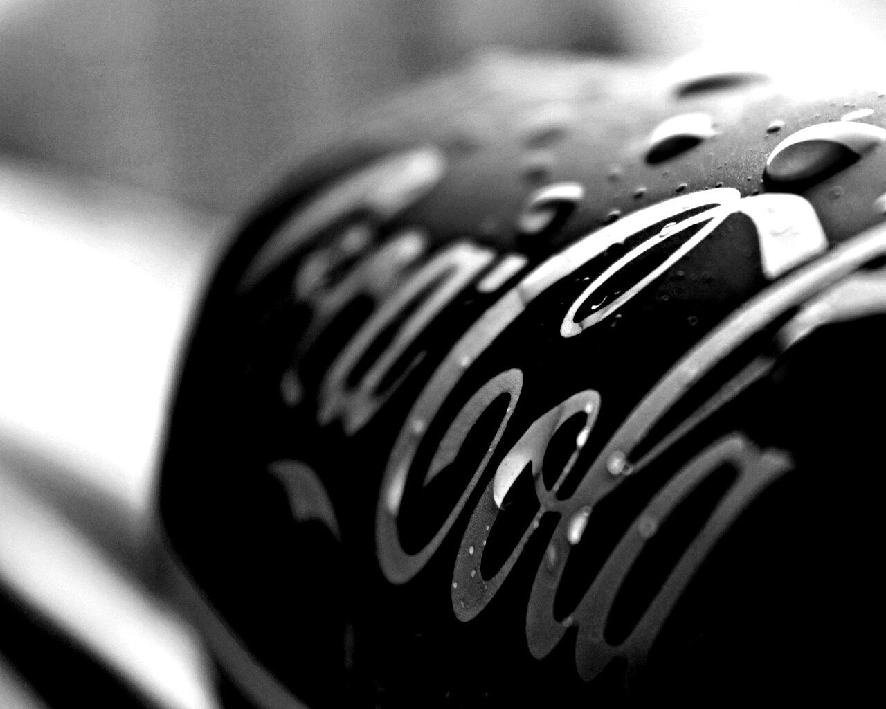 Банка Кока-Колы обои