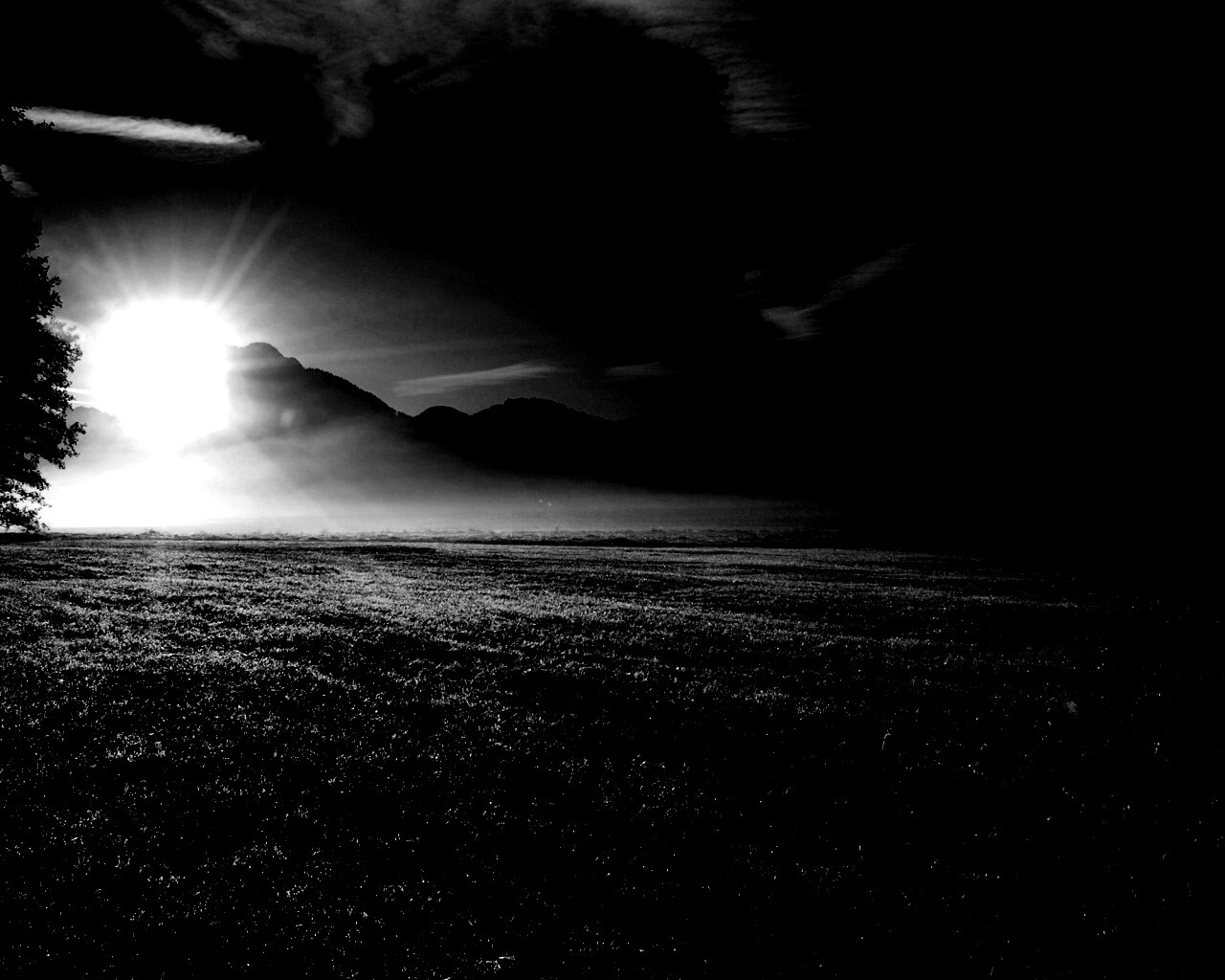 Восход над горами обои