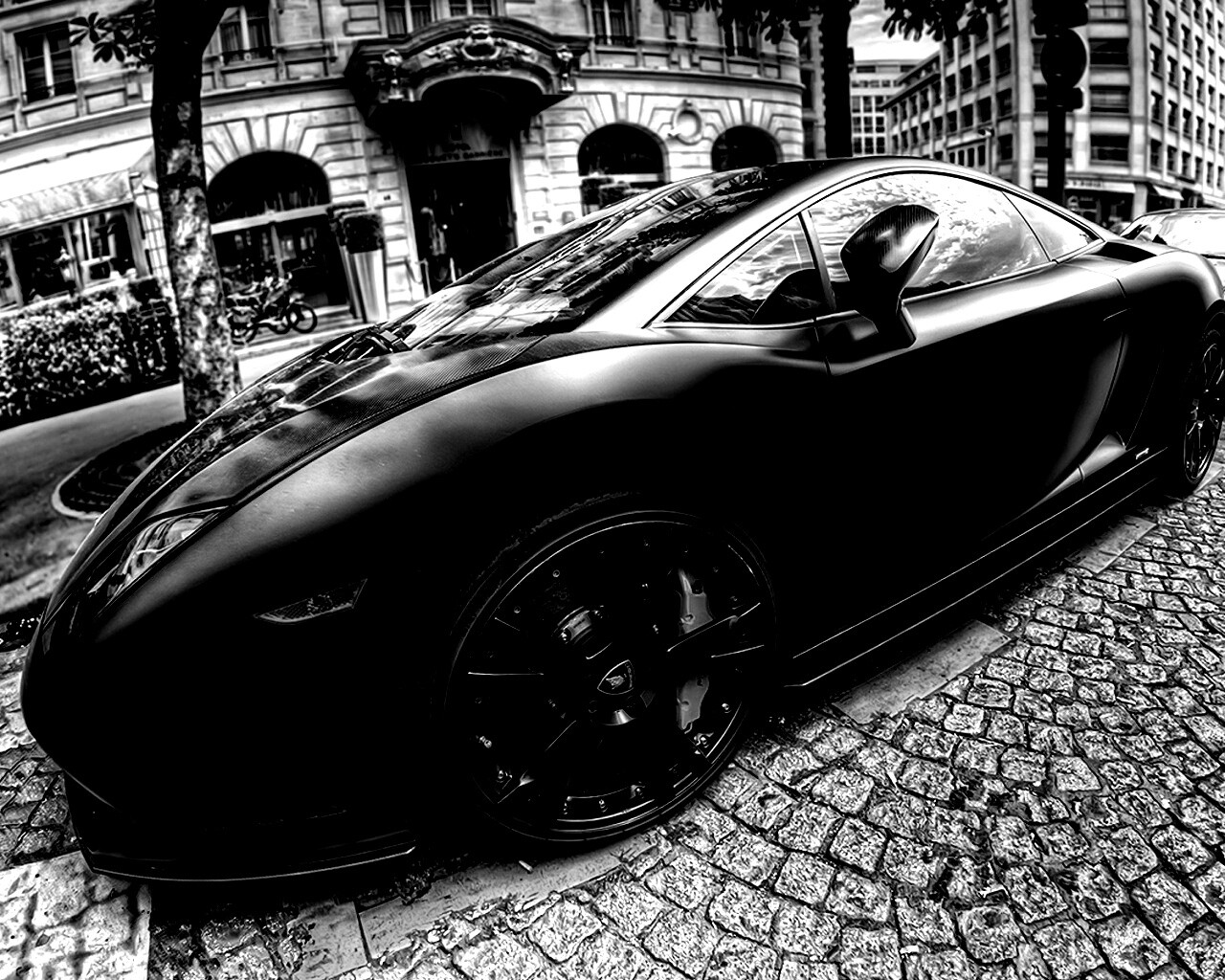 Ламборжини и Порше широкоугольным объективом обои