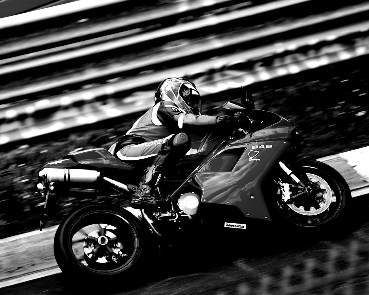 Красный мотоцикл обои