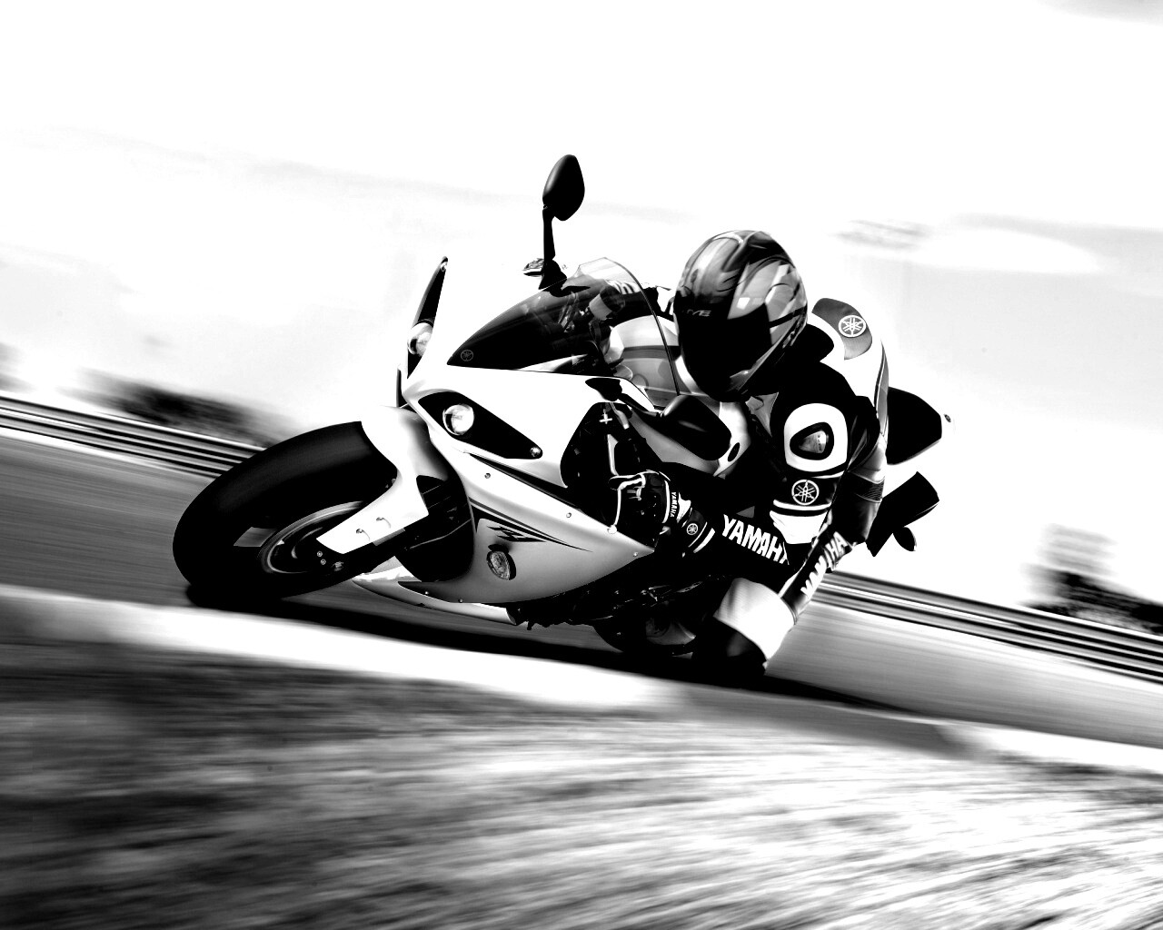 Человек на мотоцикле обои