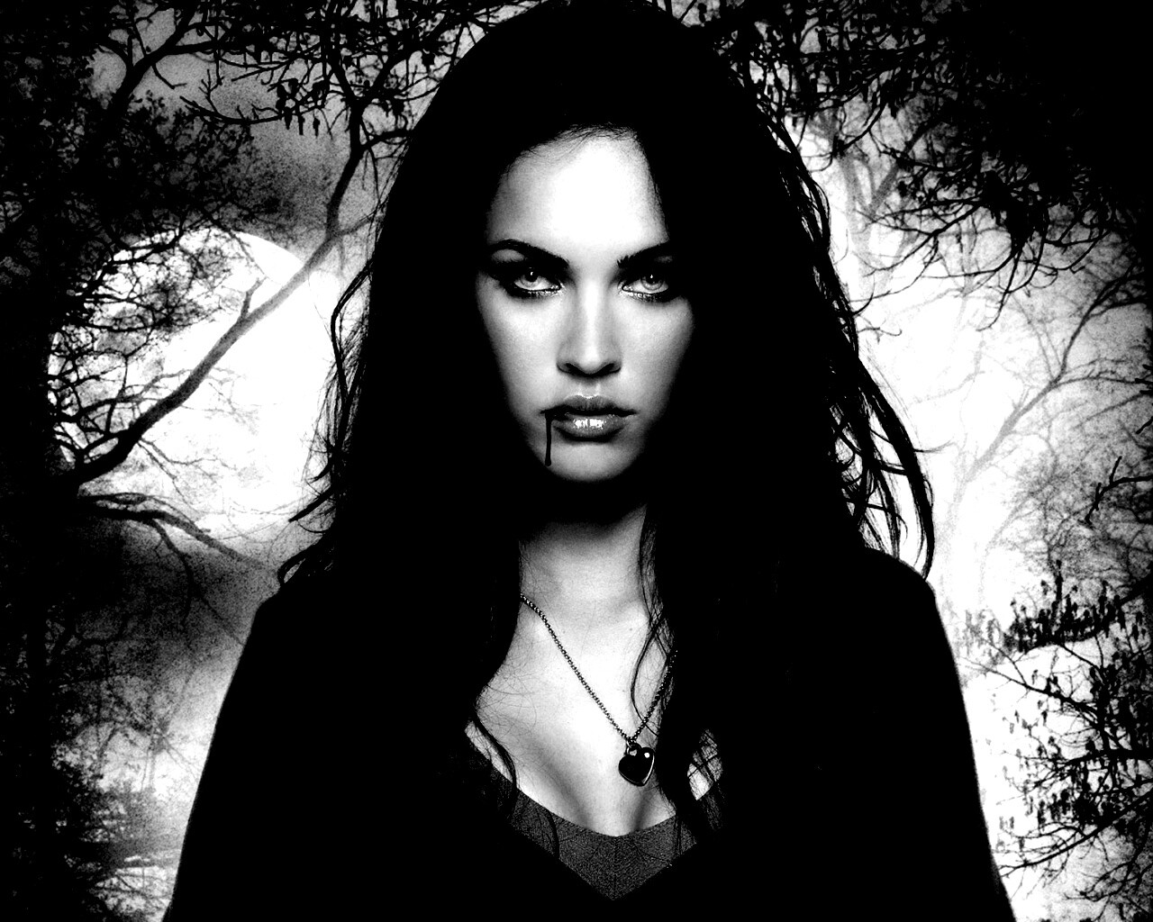 Вампирша обои