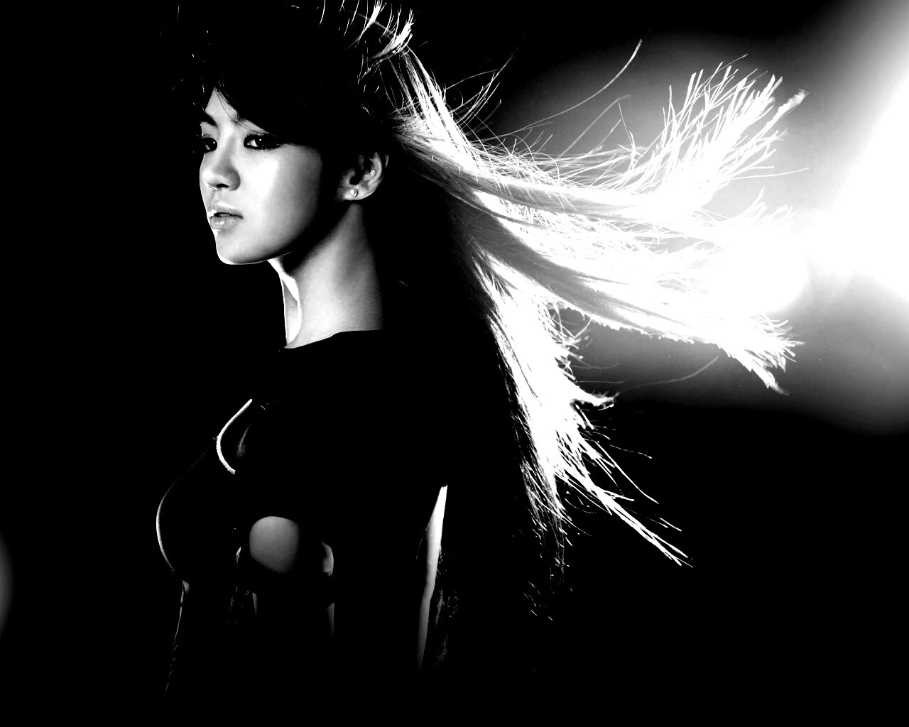 Стройная азиатка обои