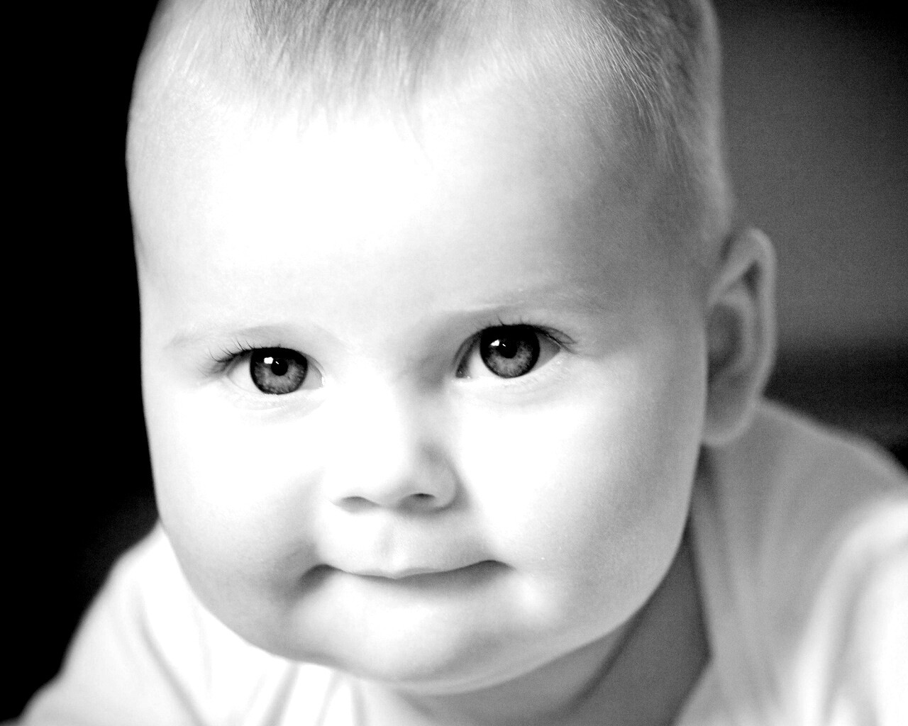 Прелестное дитя обои