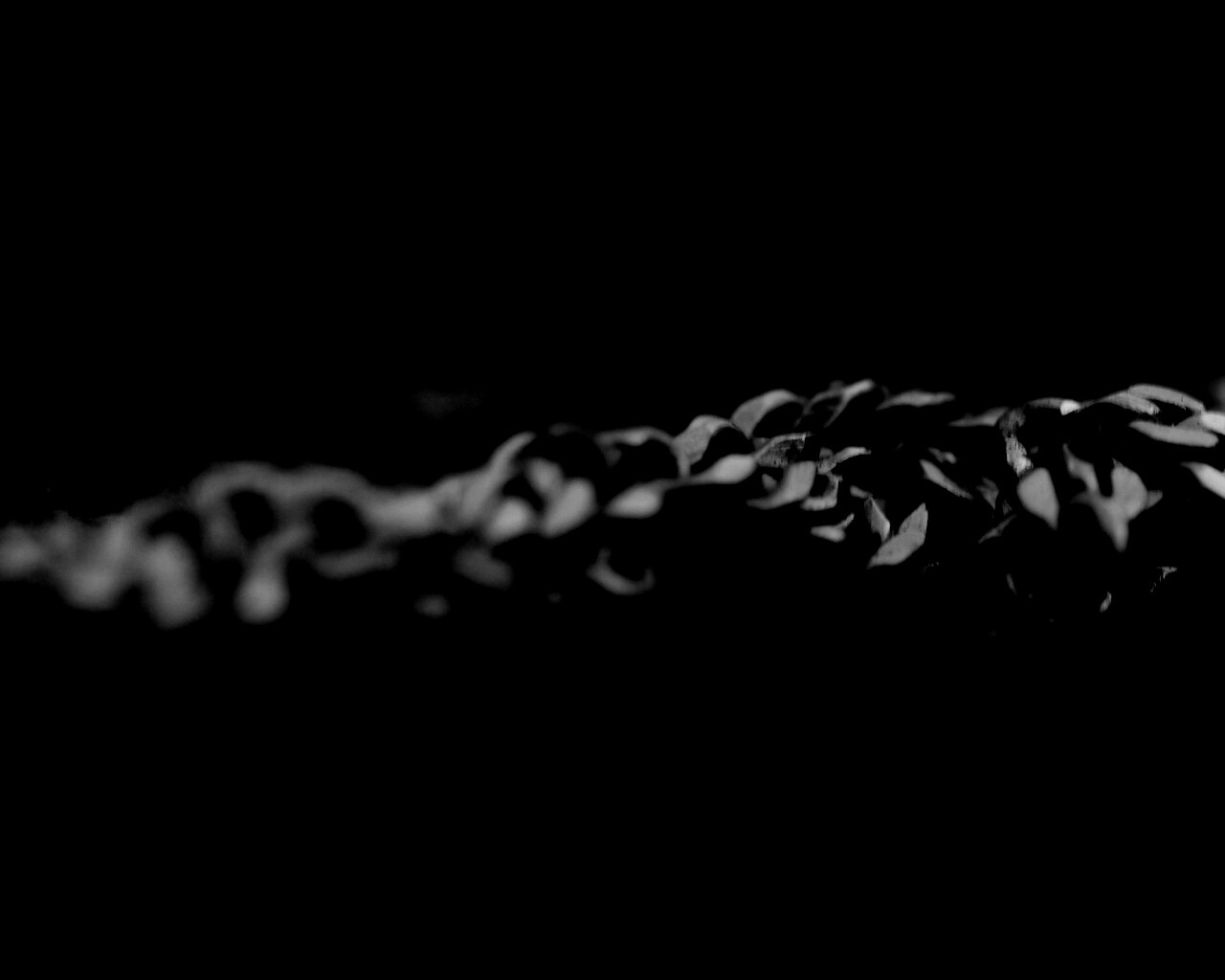 Старая золотая цепь обои