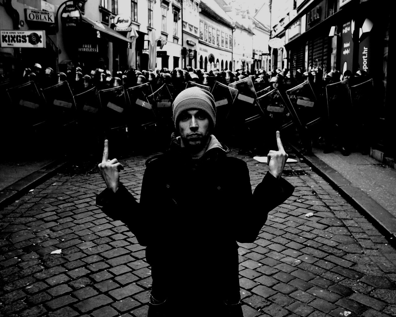 Против системы обои