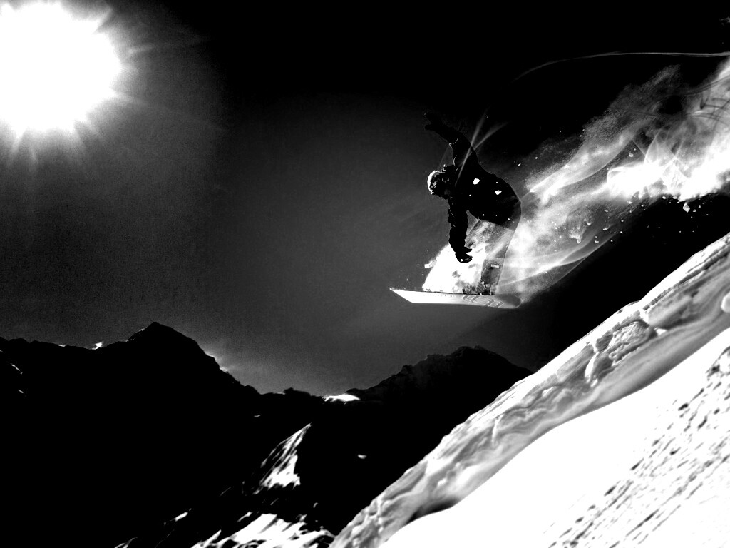 Сноубордист в прыжке обои