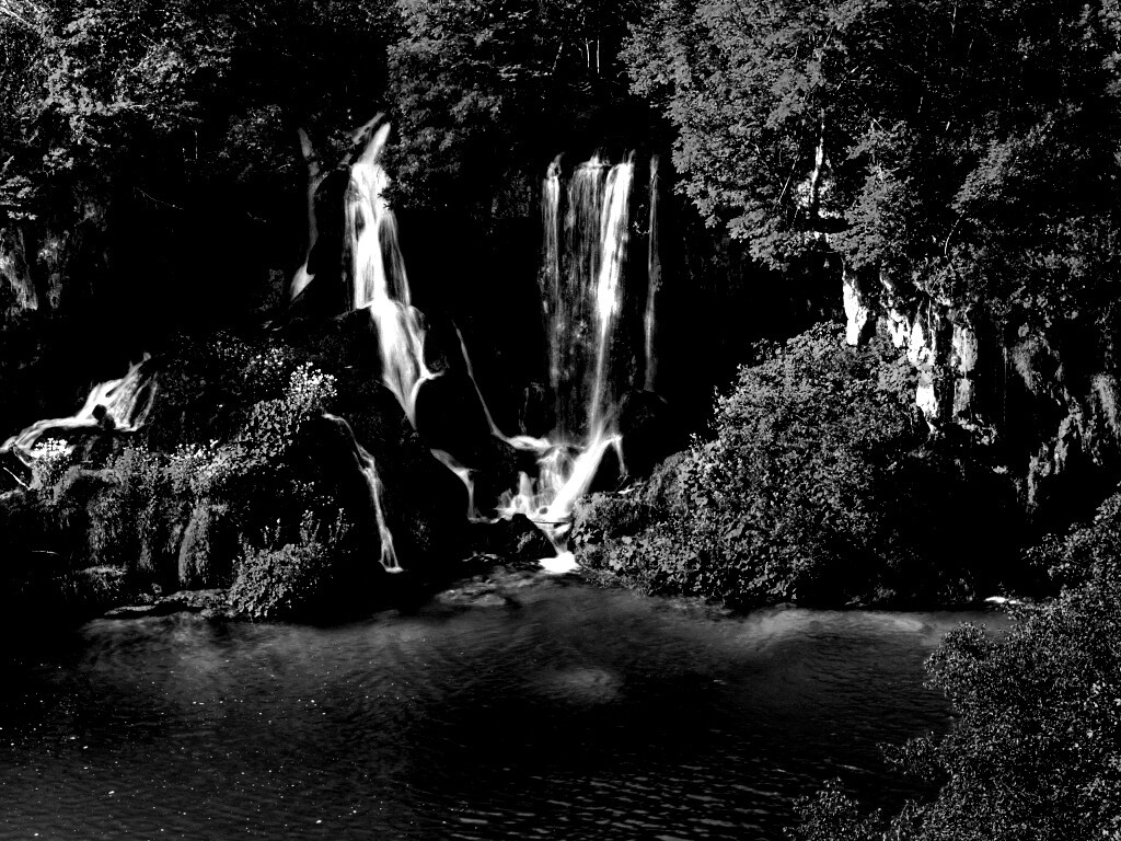 Водопад в дикой природе обои