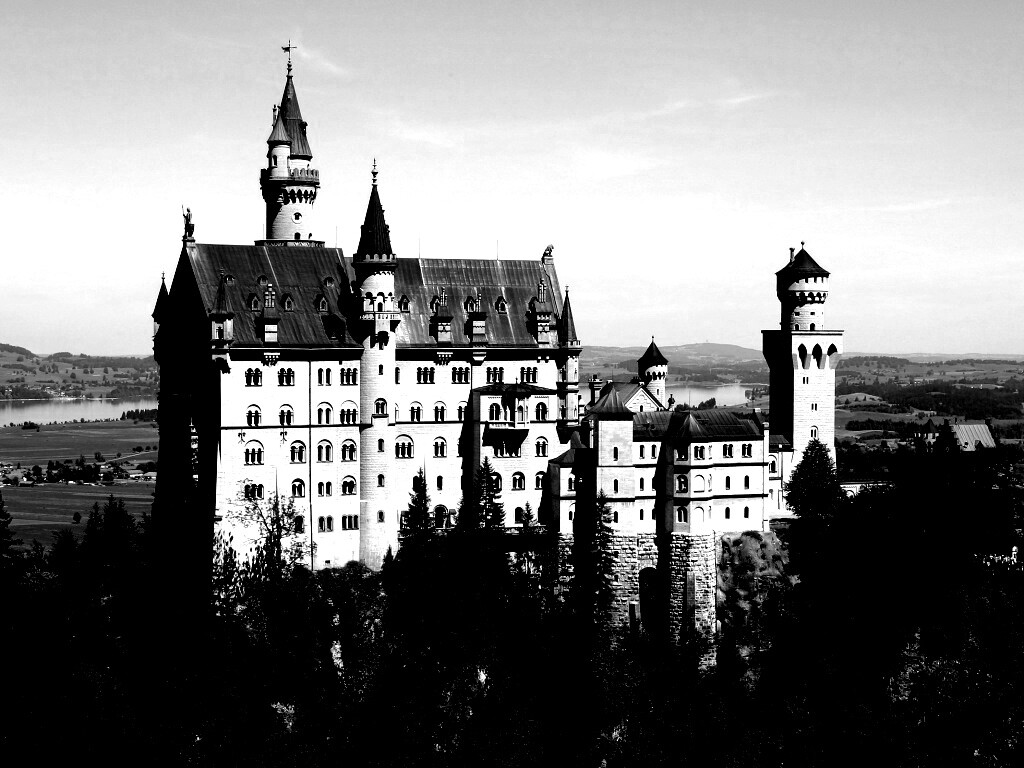 Замок Нойшванштайн в Баварии обои