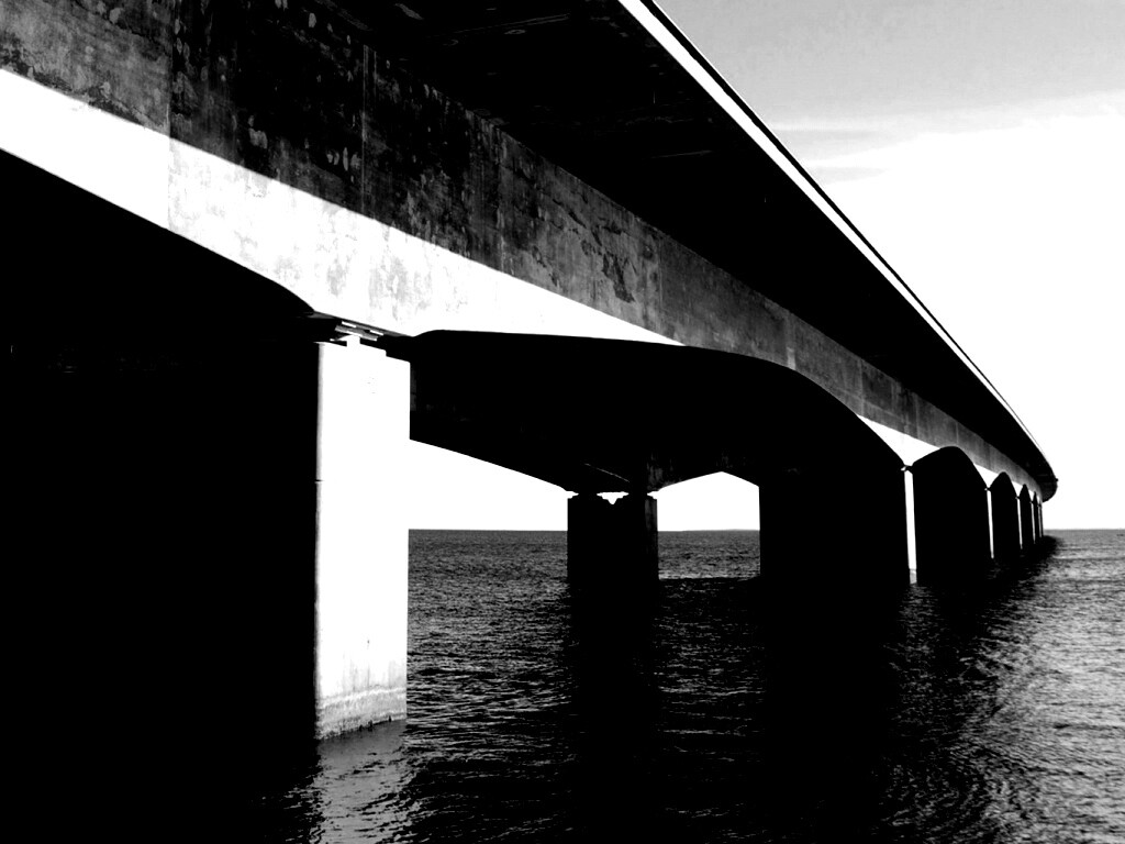 Опоры моста обои