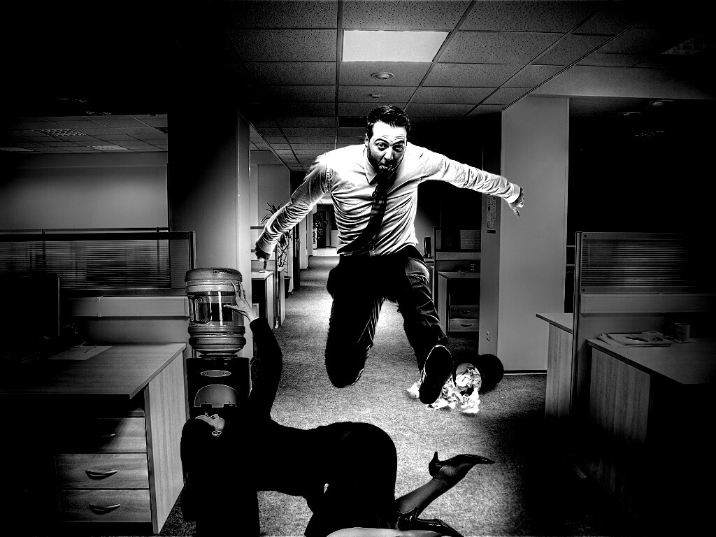 Ещё один день в офисе обои