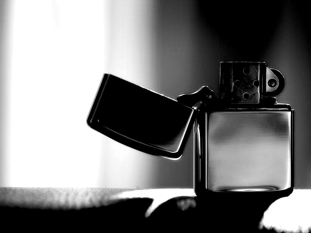 Зажигалка обои