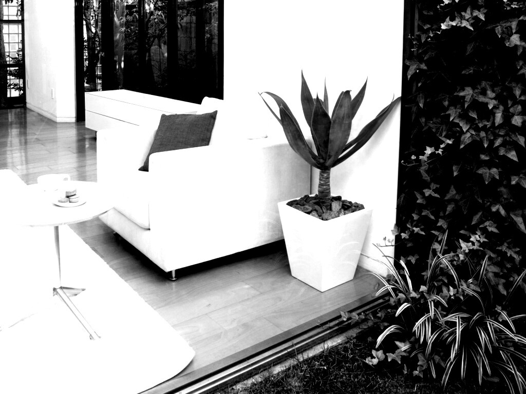 Белое кресло обои