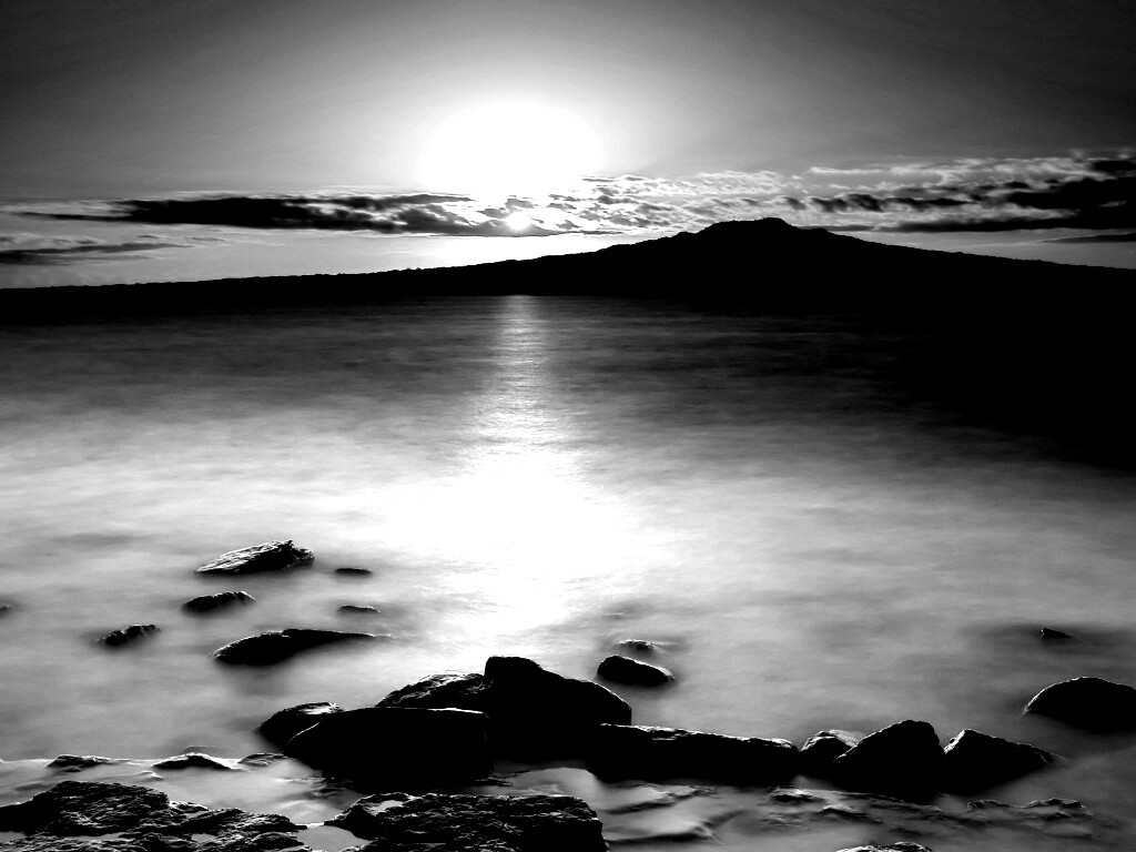 Восход над озером обои