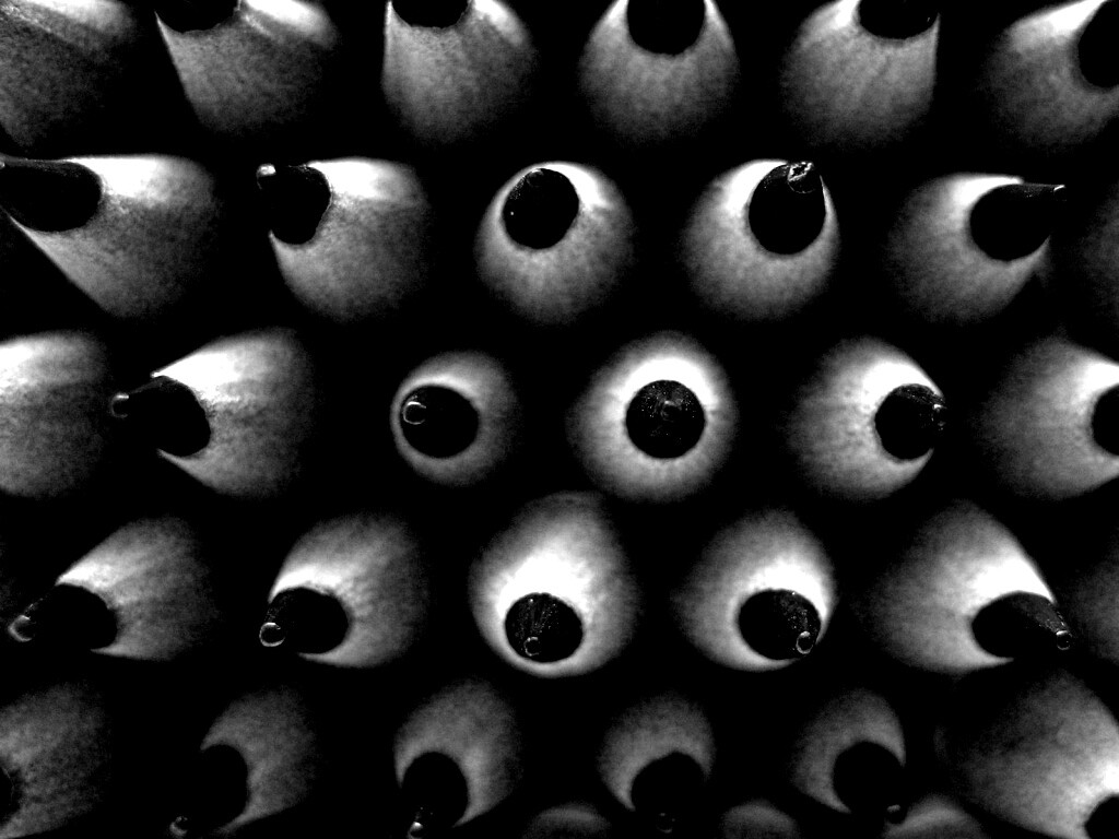 Чёрные карандаши обои