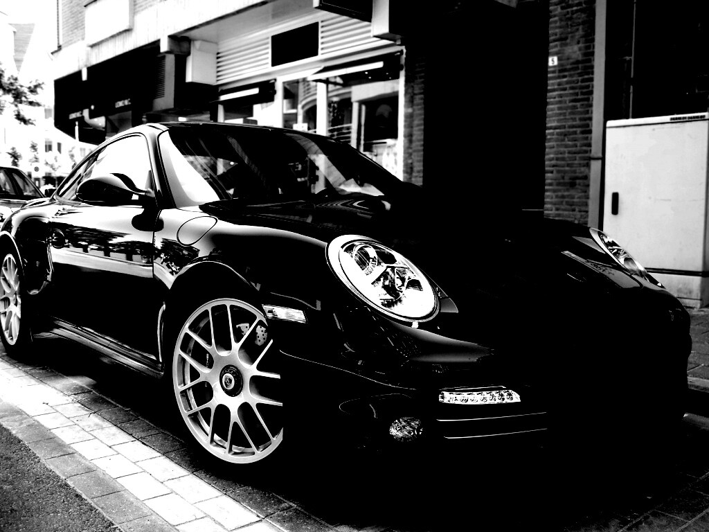 Чёрно-белое фото Porsche обои