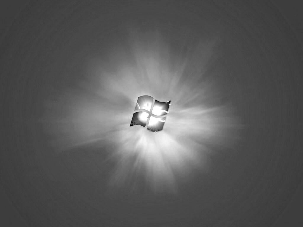 Яркий желтый логотип Windows 7 обои