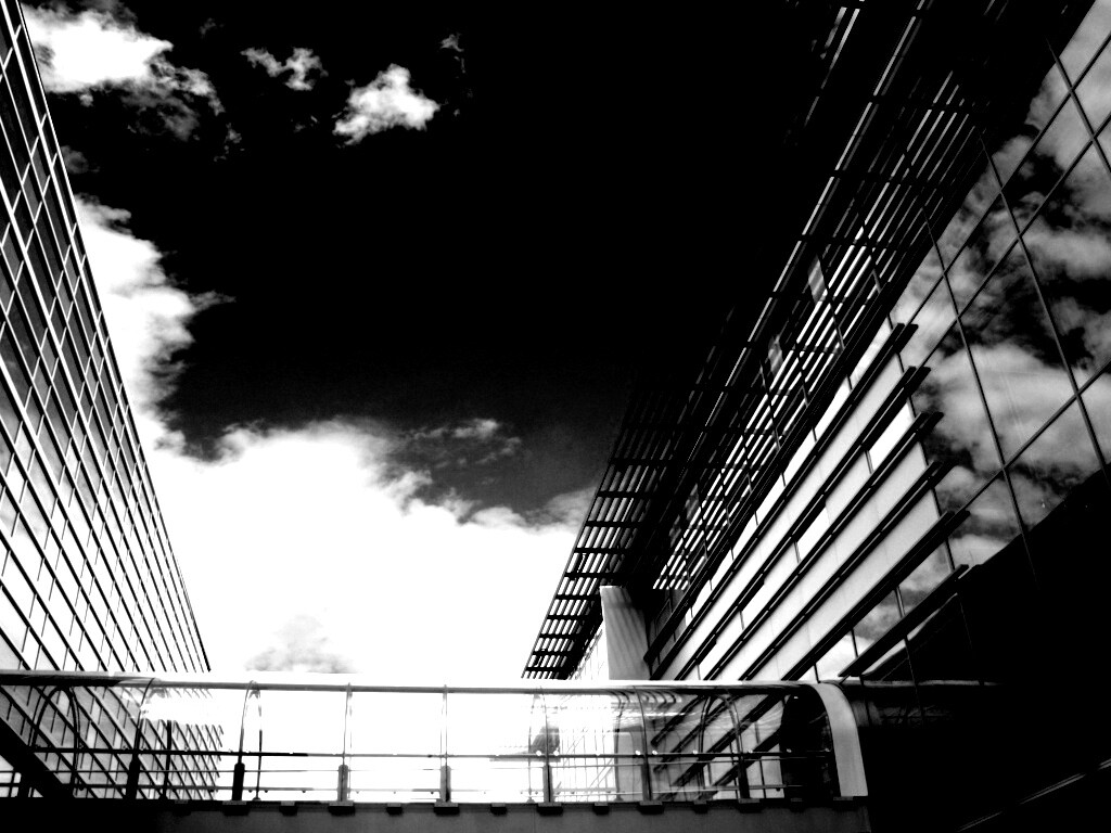 Стекло и металл обои