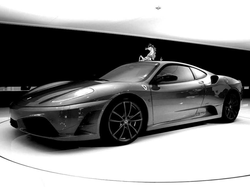 Ferrari F430 Scuderia на выставке обои