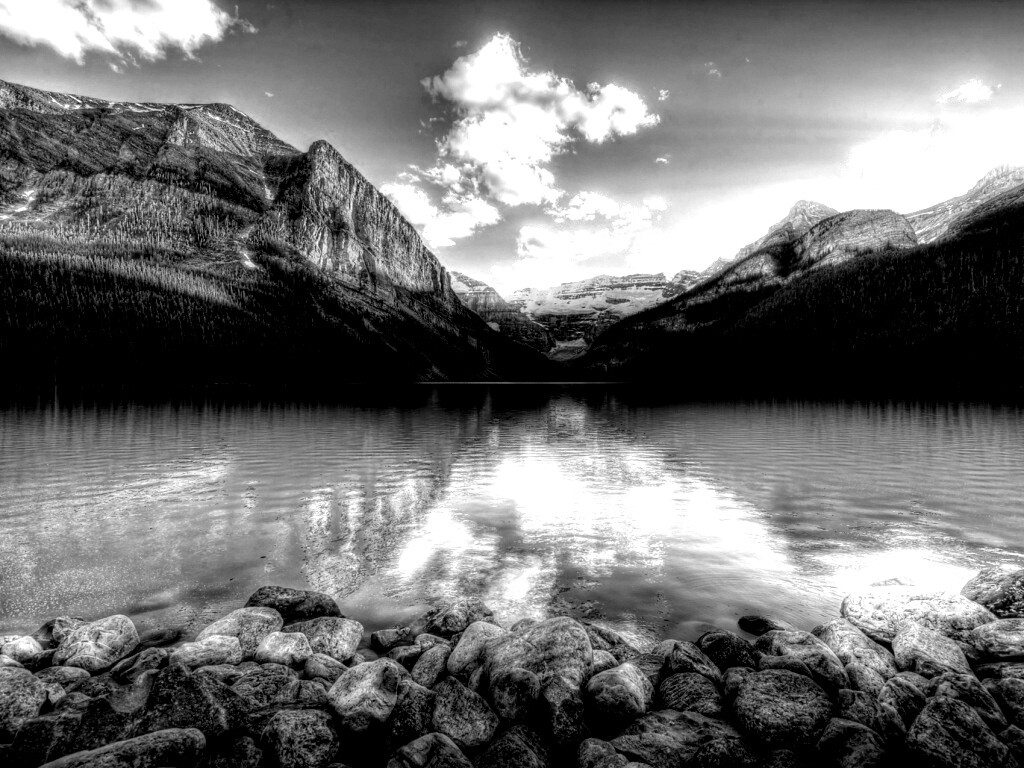 Горное озеро обои