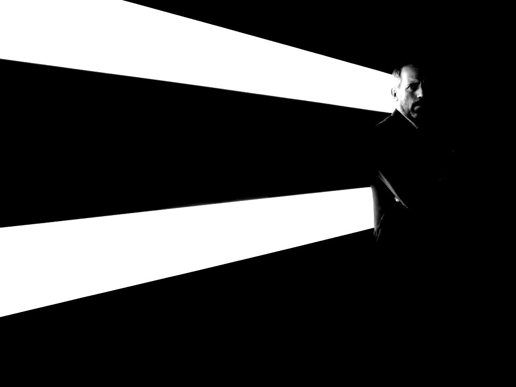 Хаус в лаборатории обои