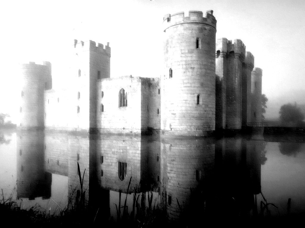 Замок на озере обои