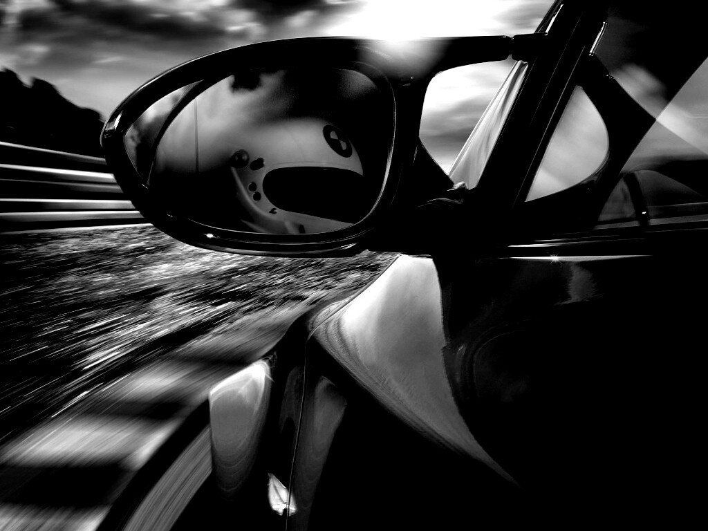 Отражение в боковом зеркале BMW M1 обои