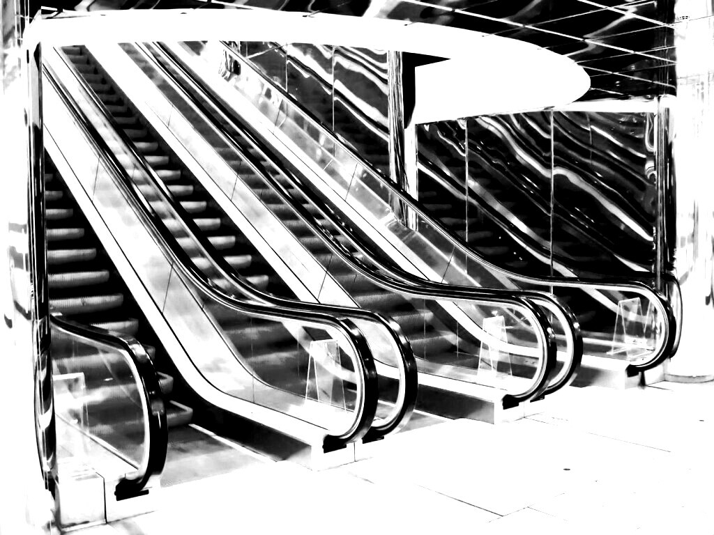 Современный эскалатор обои