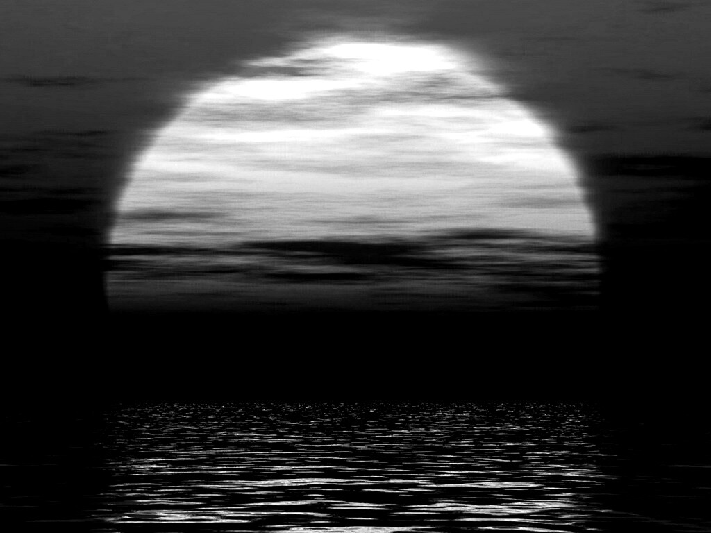 Закат над морской гладью обои