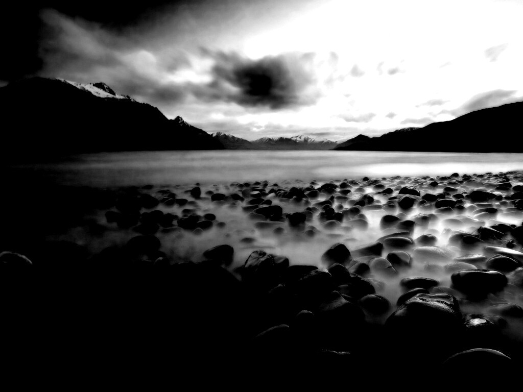 Озеро в тумане обои